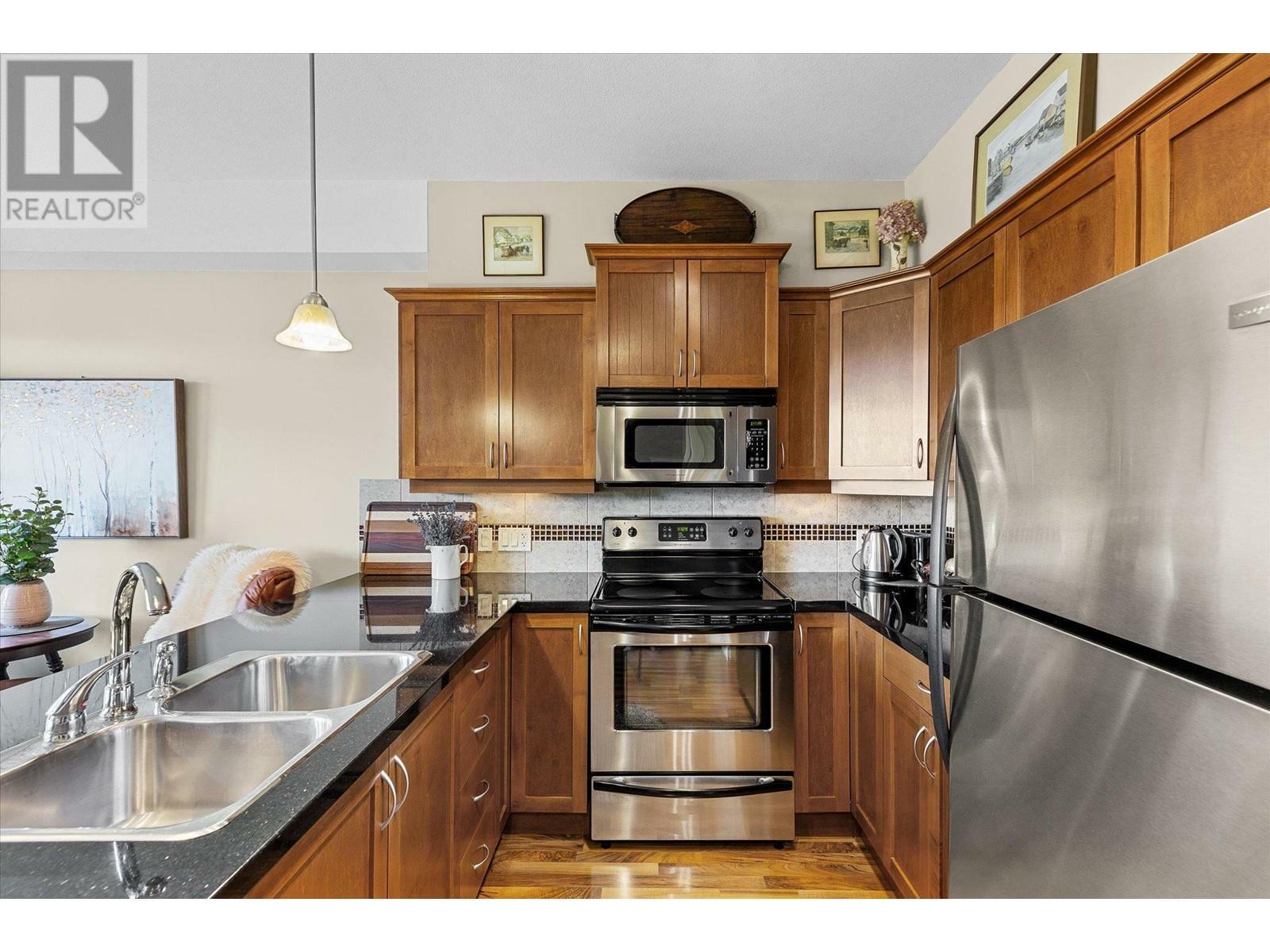 Photo de la propriété: 3533 Carrington Road 106 BC V4T 2Z9