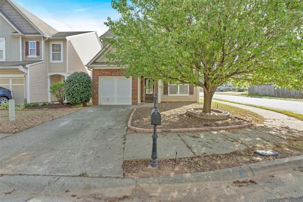 Property Photo: 200 Arrowhead Lane GA 30114