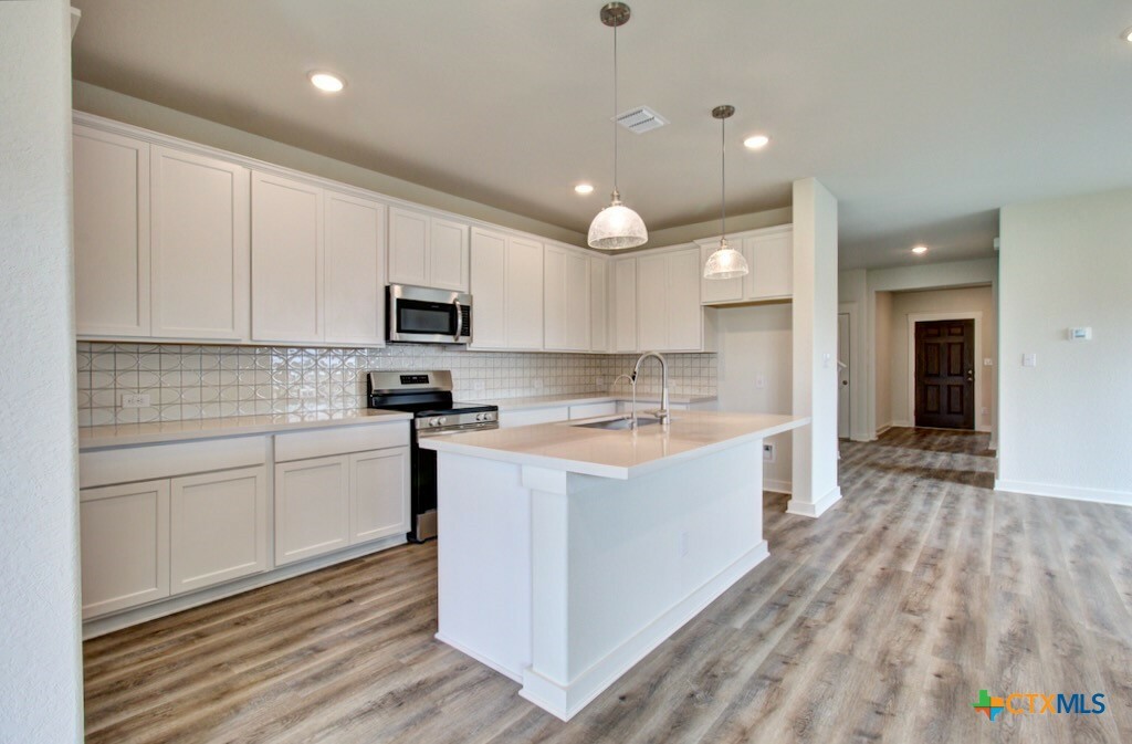 Property Photo: 3644 Meteor Road TX 78130