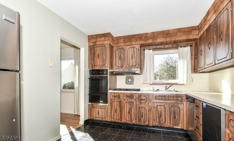 Property Photo: 2462 Woodside Rd NJ 07083