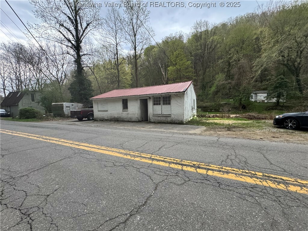 5806 Kanawha State Forest Drive  Charleston WV 25314 photo