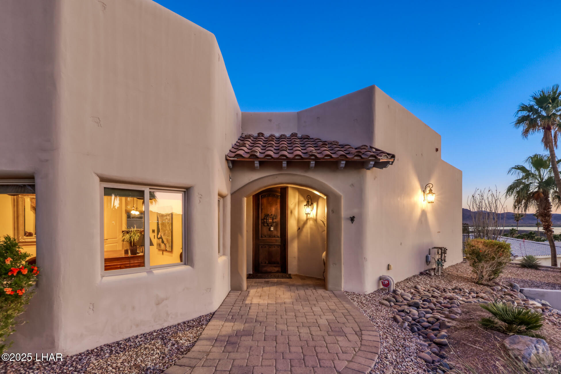 Property Photo:  562 Burkemo Ln  AZ 86406 