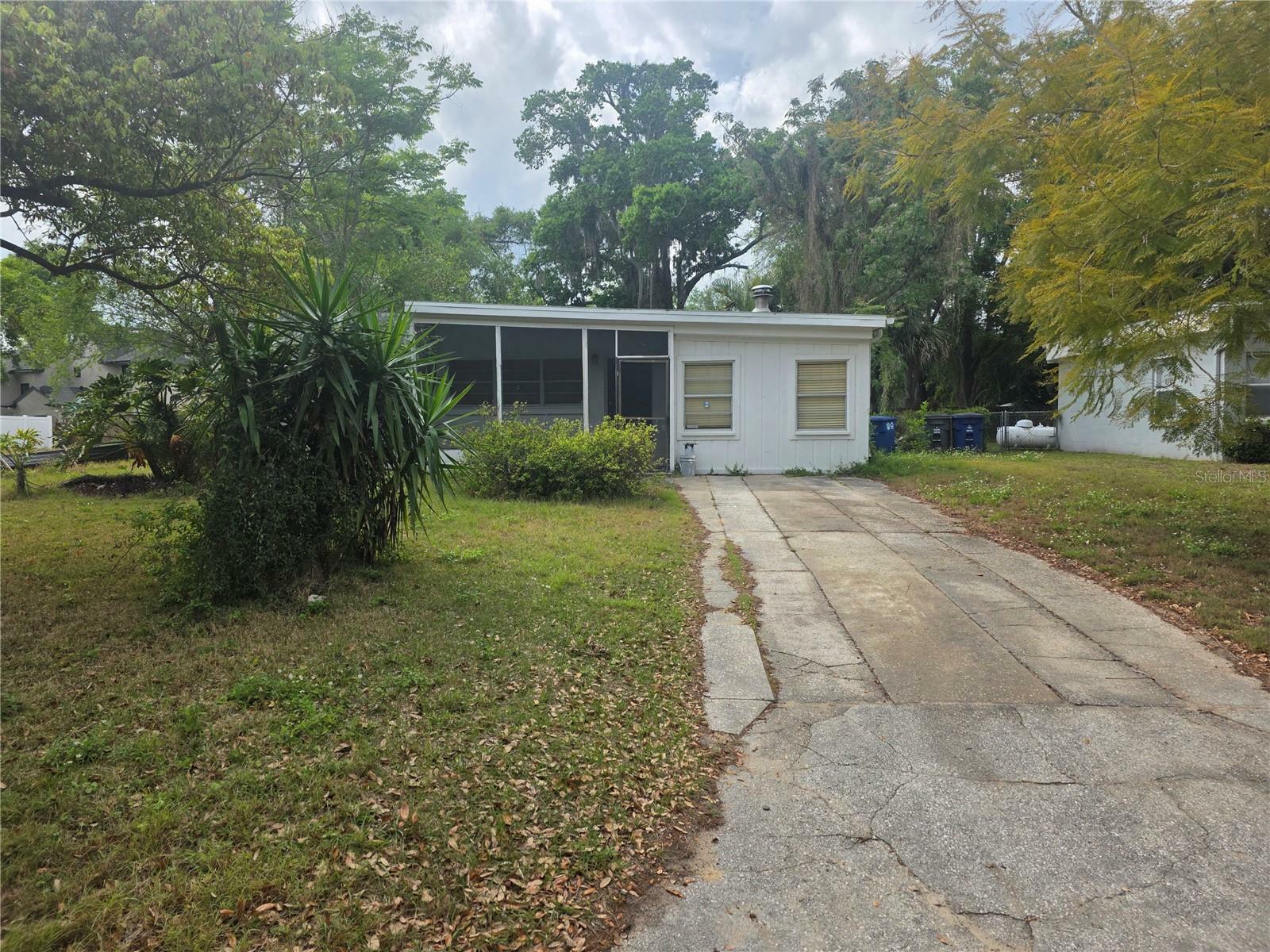 Property Photo: 2507 Lafayette Avenue FL 32789