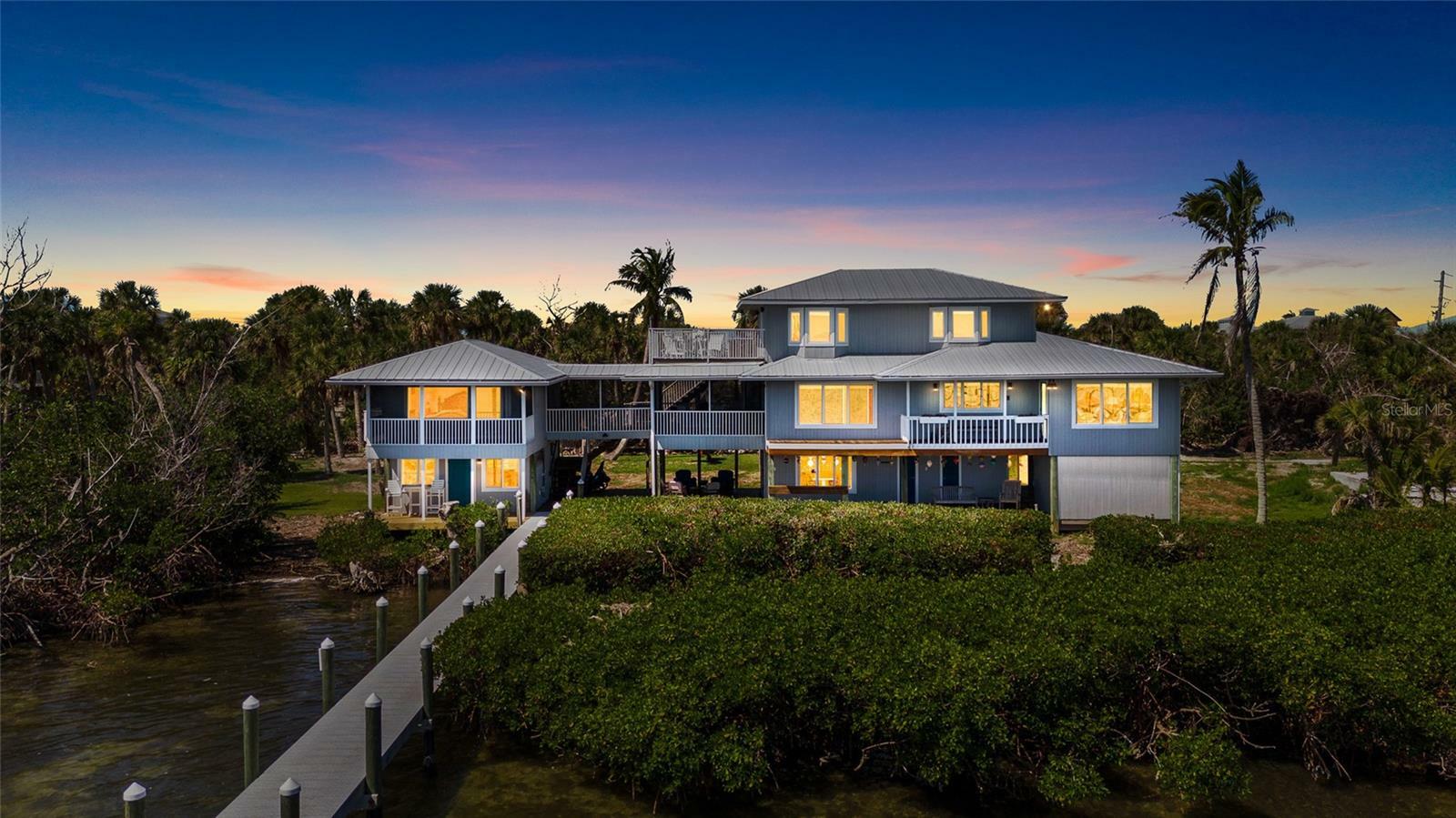 Property Photo: 9048 Wharf Ave FL 33946