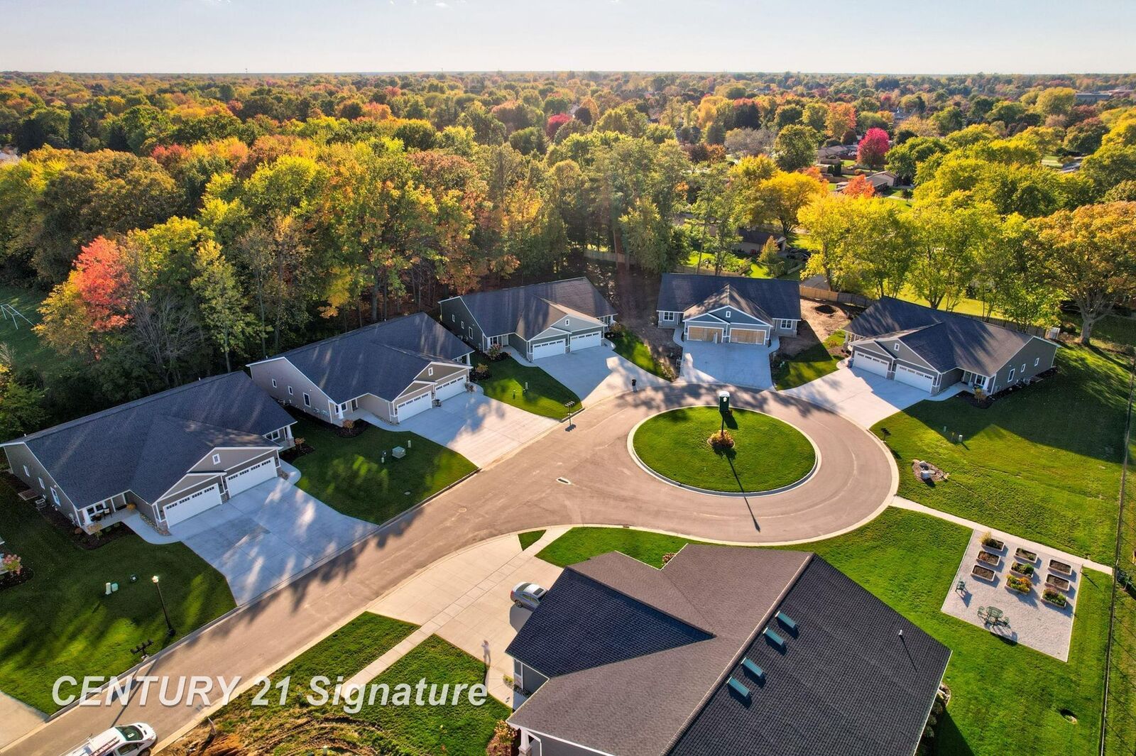 Property Photo: 4211 Woodburn Court MI 48603