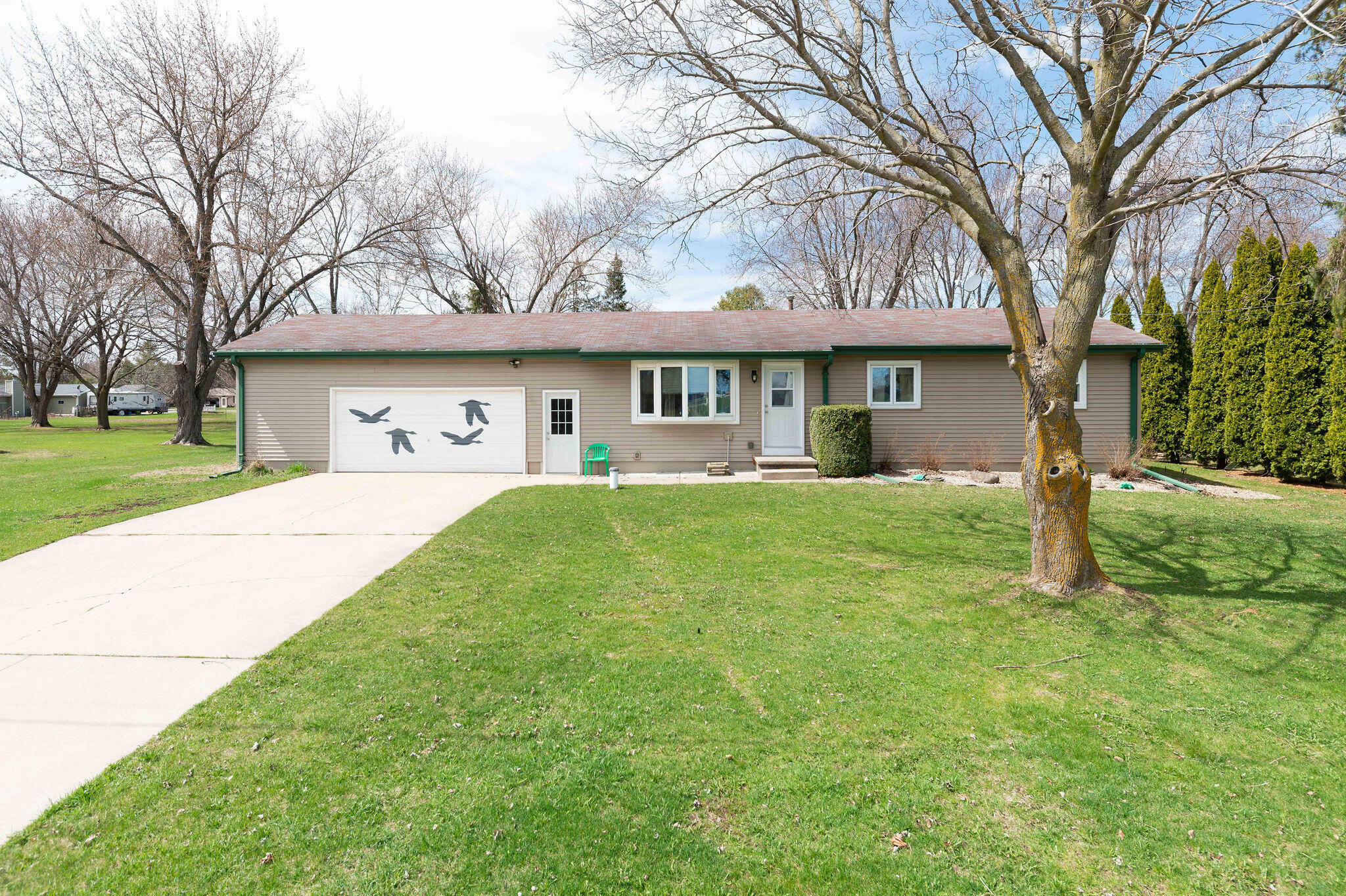 4693 County Road T -  Oshkosh WI 54904 photo