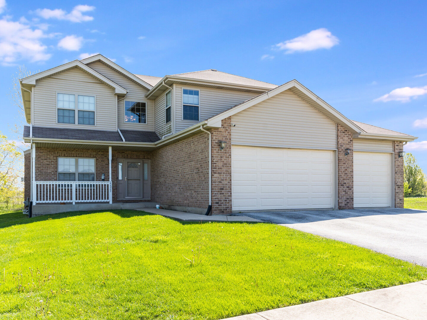 Property Photo: 22322 Ojai Drive IL 60471