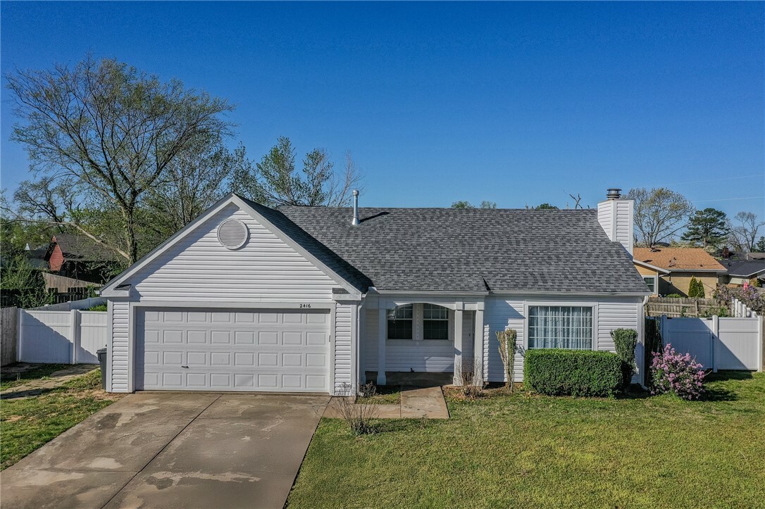 Property Photo: 2416 Mulberry Street AR 72758