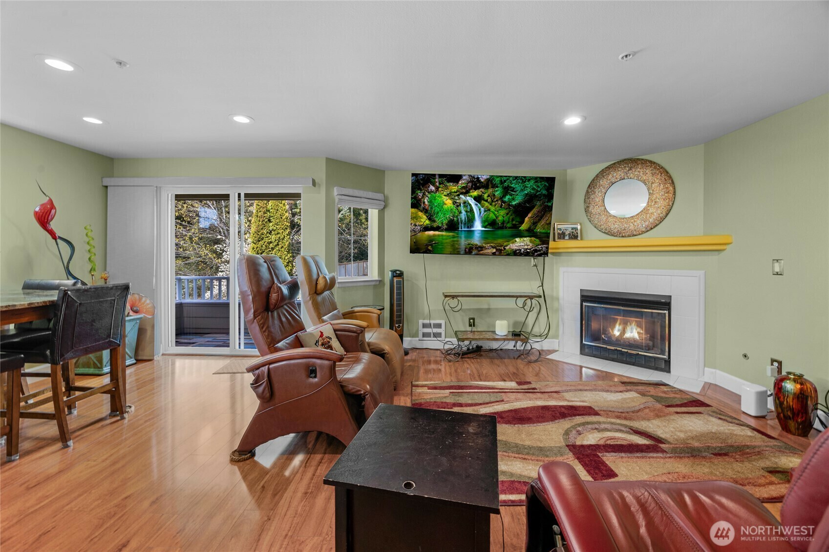 Property Photo: 7207 210th Street SW 101 WA 98026