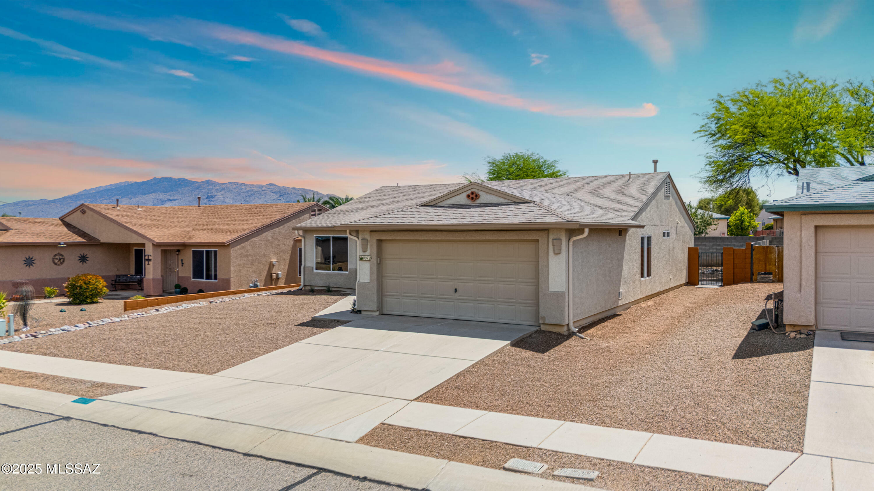 Property Photo: 8972 E McMurray Place AZ 85730
