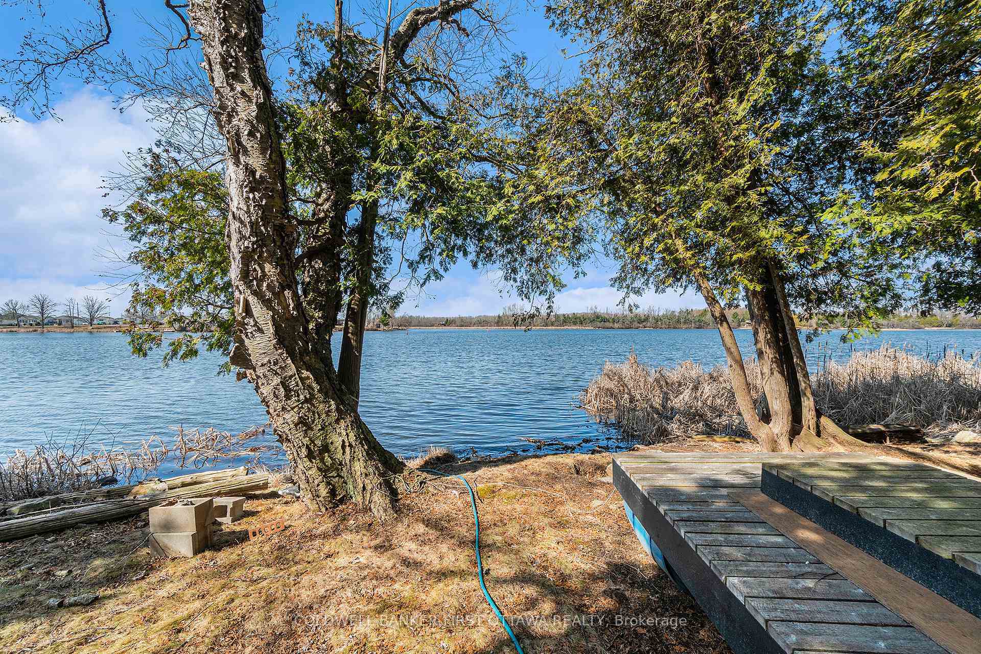 Property Photo: 388 Cottage Road ON K7A 5B8