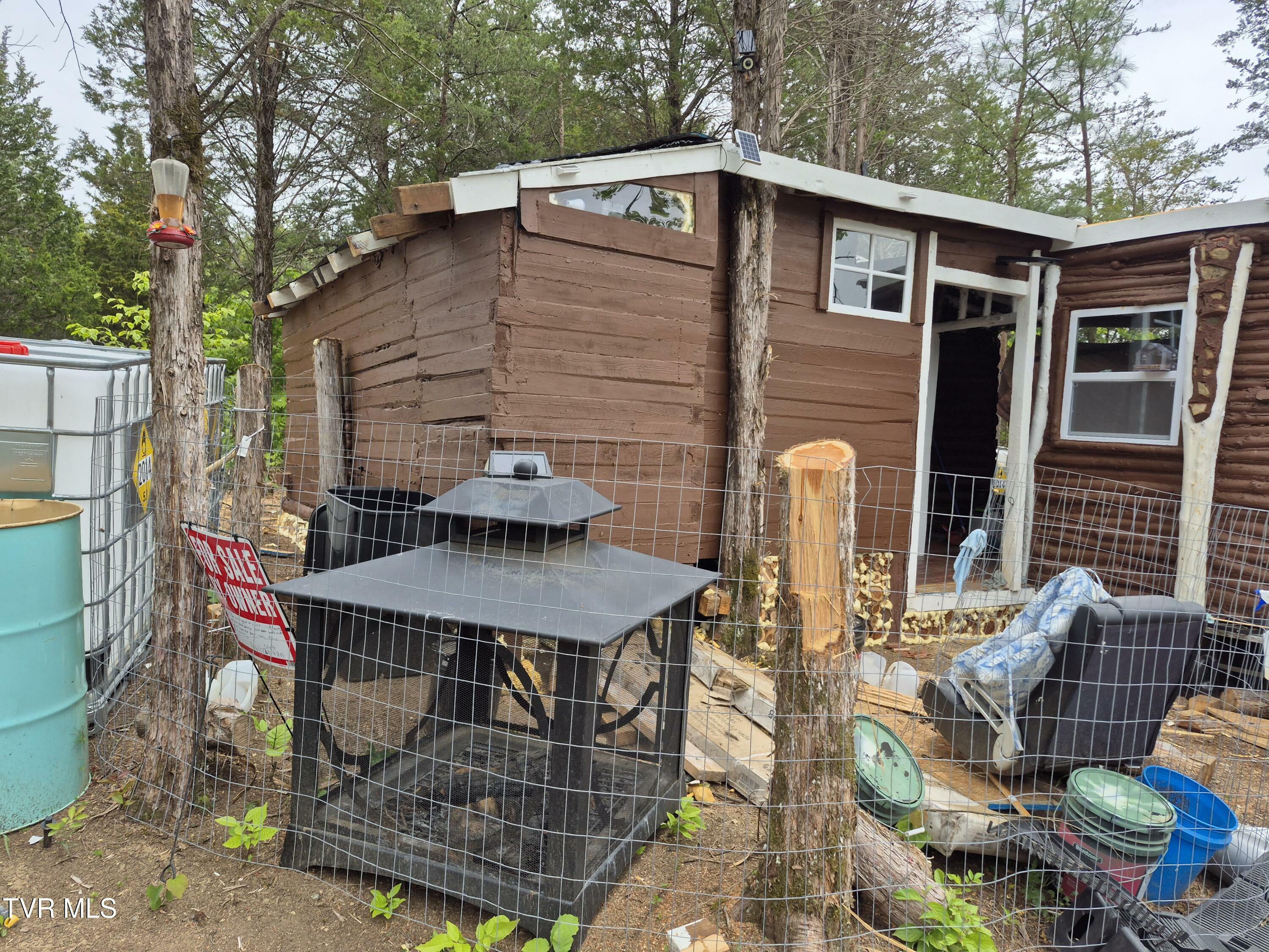 Property Photo: 359 Buzzard Roost Rd TN 37711