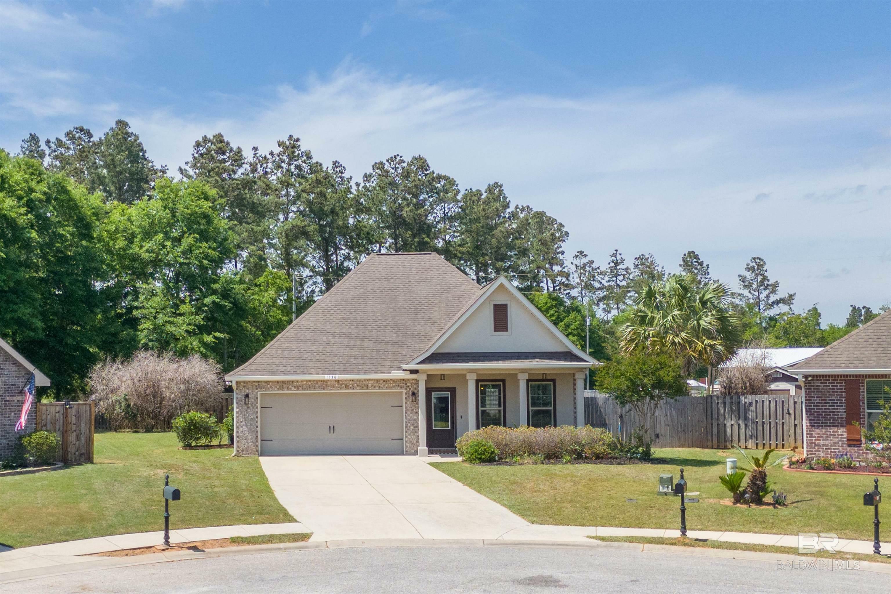 Property Photo: 1130 Crown Walk Drive AL 36535