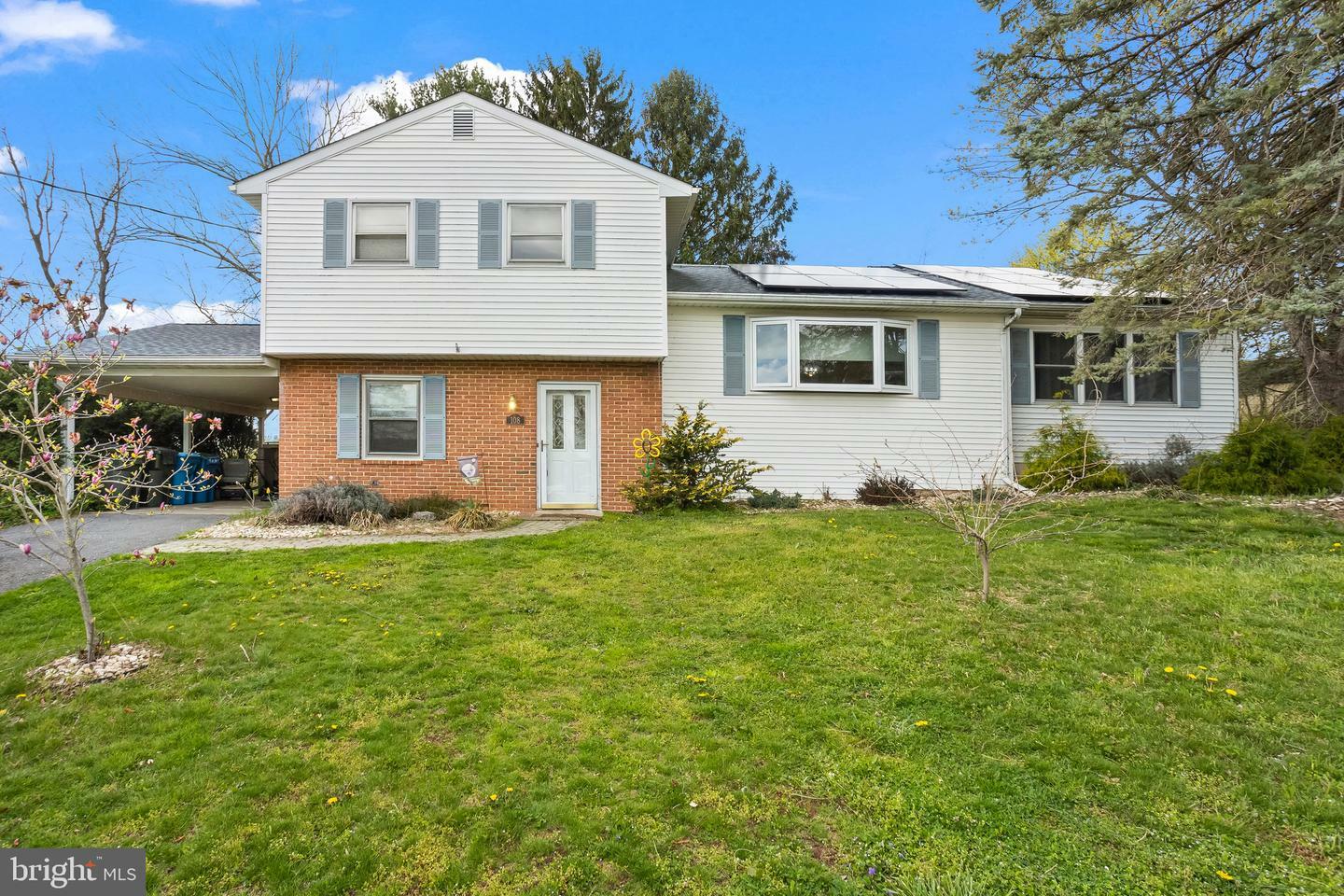 Property Photo: 108 Hemlock Court PA 17055