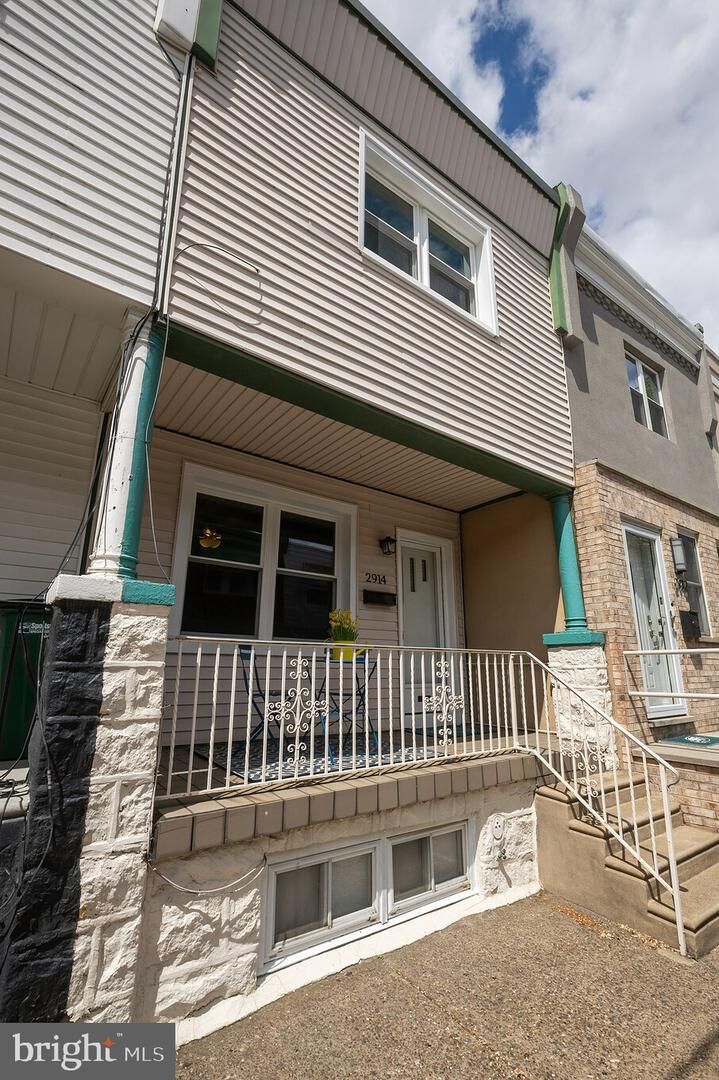 Property Photo:  2914 S Sydenham Street  PA 19145 