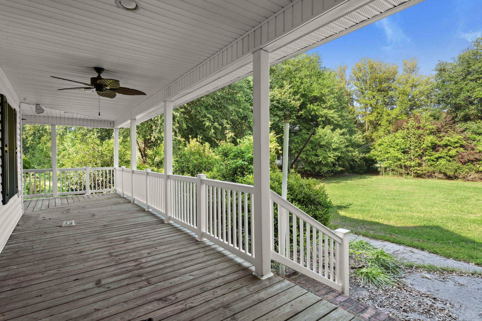 Property Photo: 520 Givhans Road SC 29472