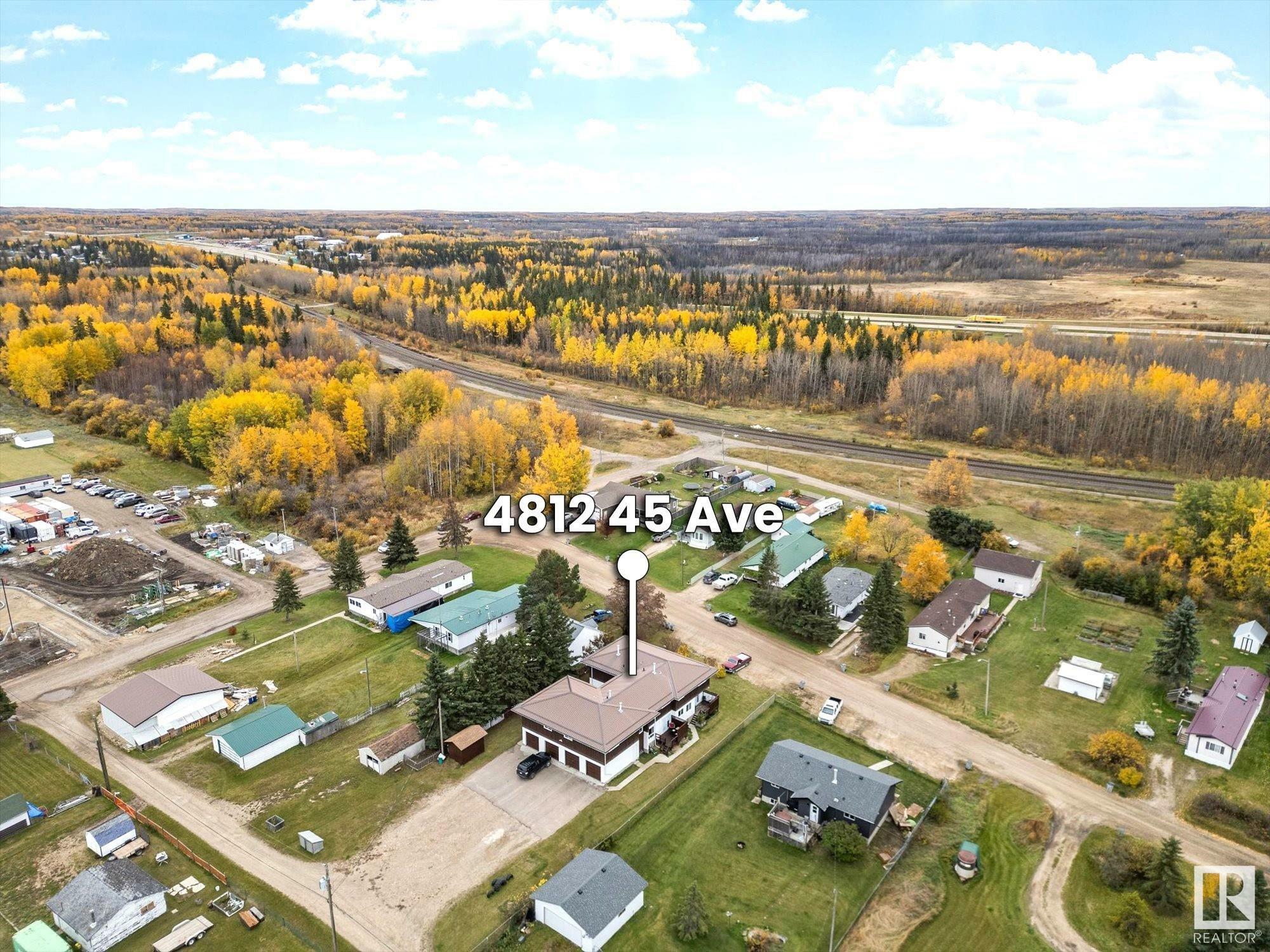 Property Photo: 4812 45 Avenue AB T0E 0T0