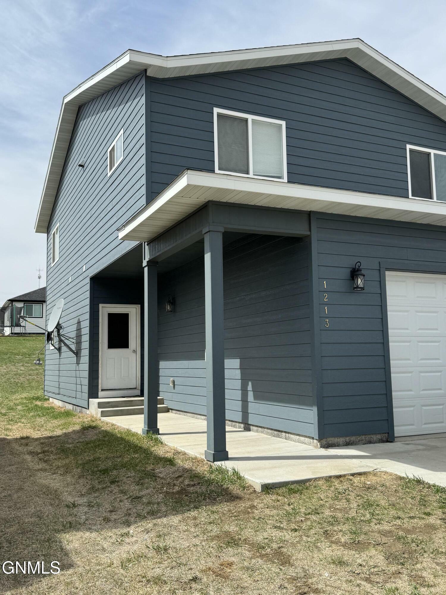 Property Photo: 1213 9th Street SW ND 58854