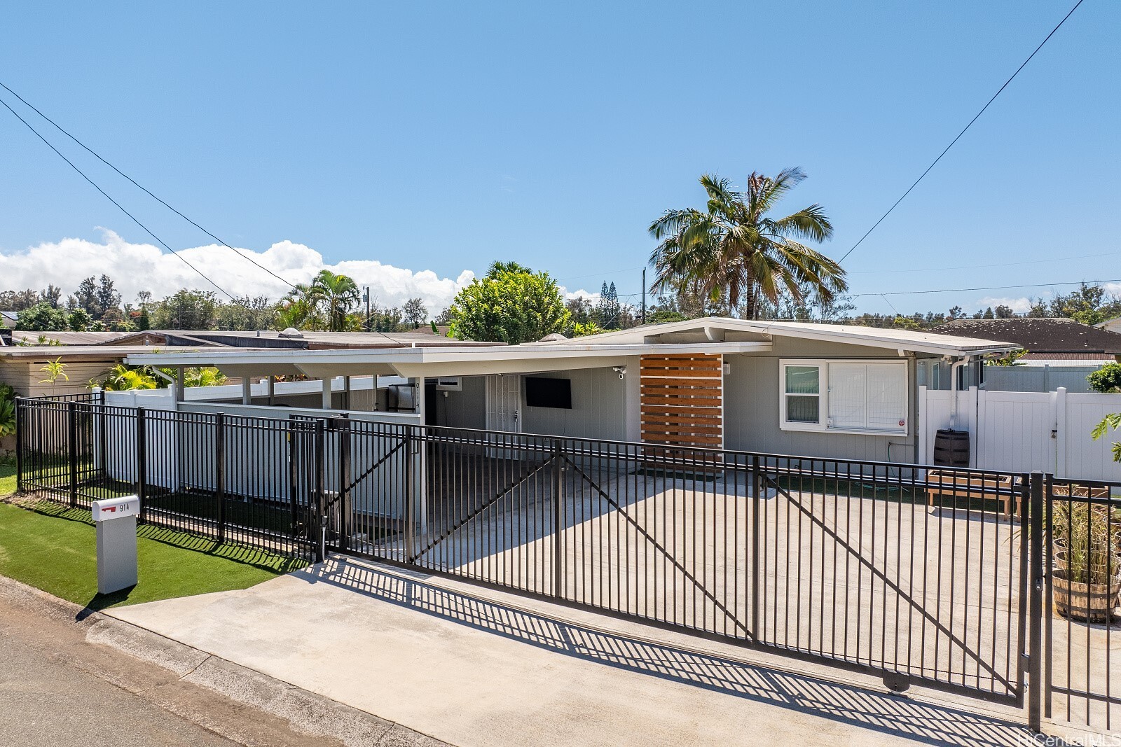 914 Lemiwai Street  Wahiawa HI 96786 photo