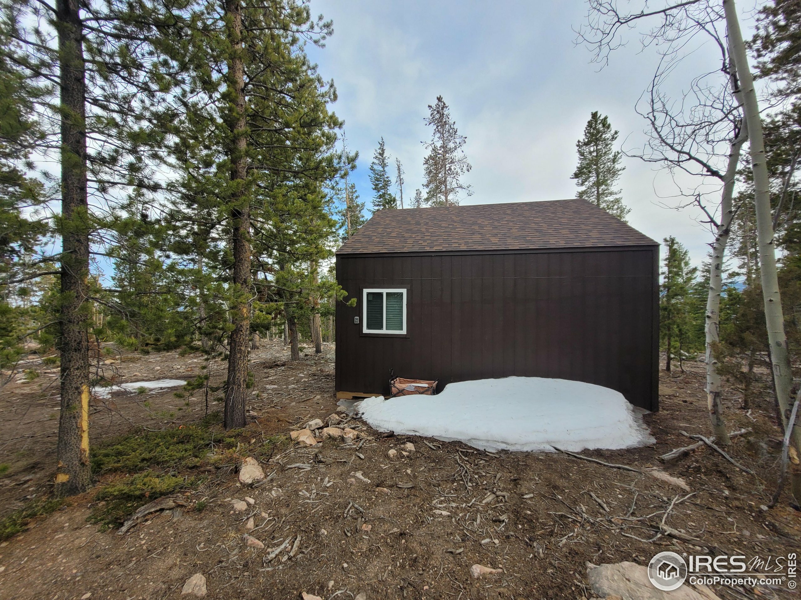 Property Photo: 1421 Jicarilla Trl CO 80545