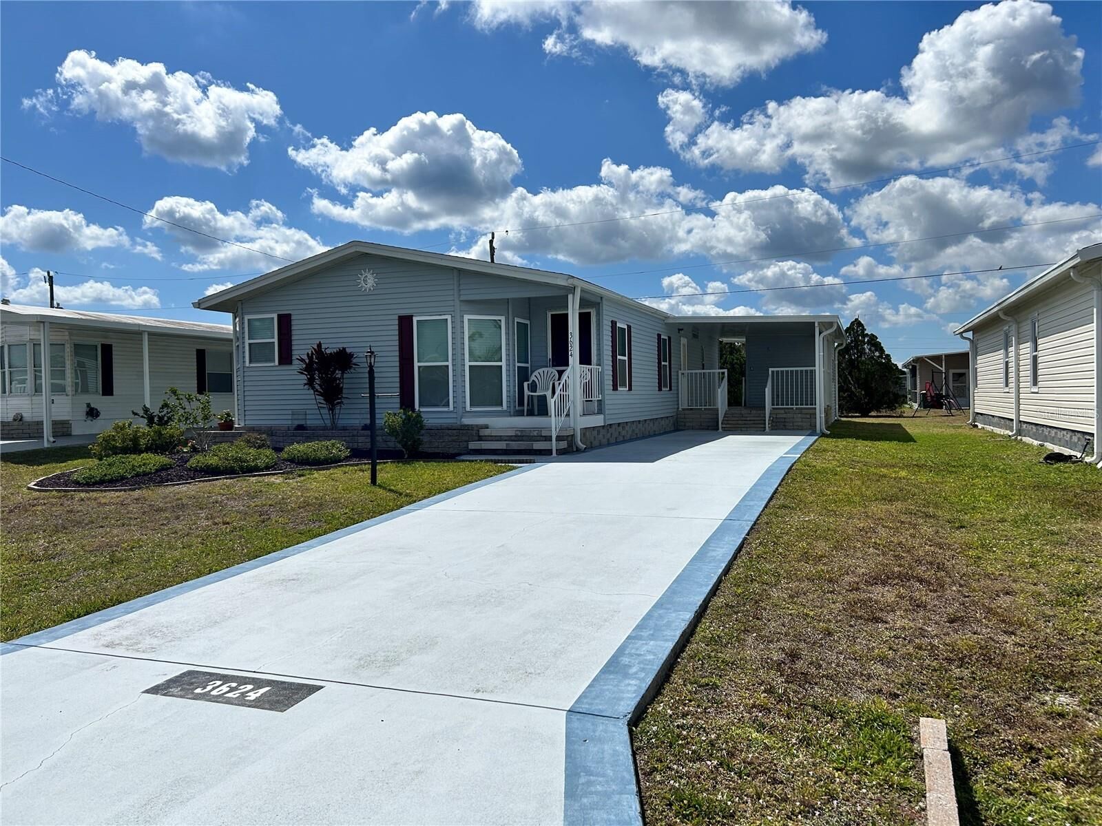 Property Photo: 3624 Rossmere Road FL 33953