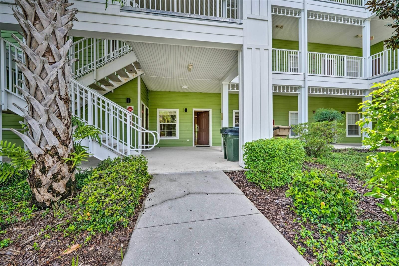 Property Photo:  702 Gran Bahama Boulevard  FL 33897 