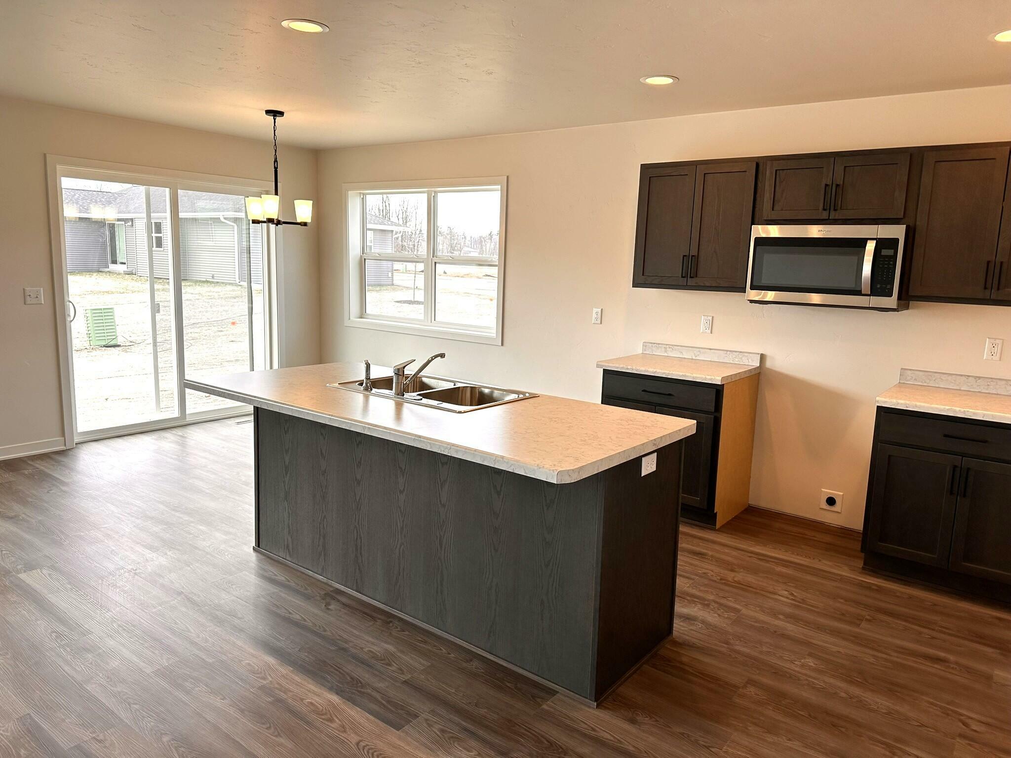 Property Photo: 1042 McNish Ct WI 53085