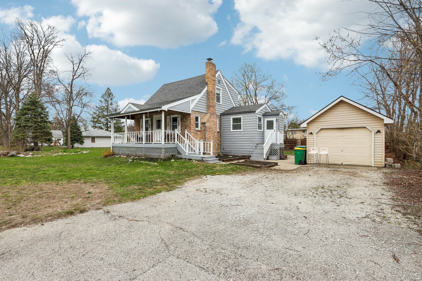 Property Photo: 197 6th Street IL 60090