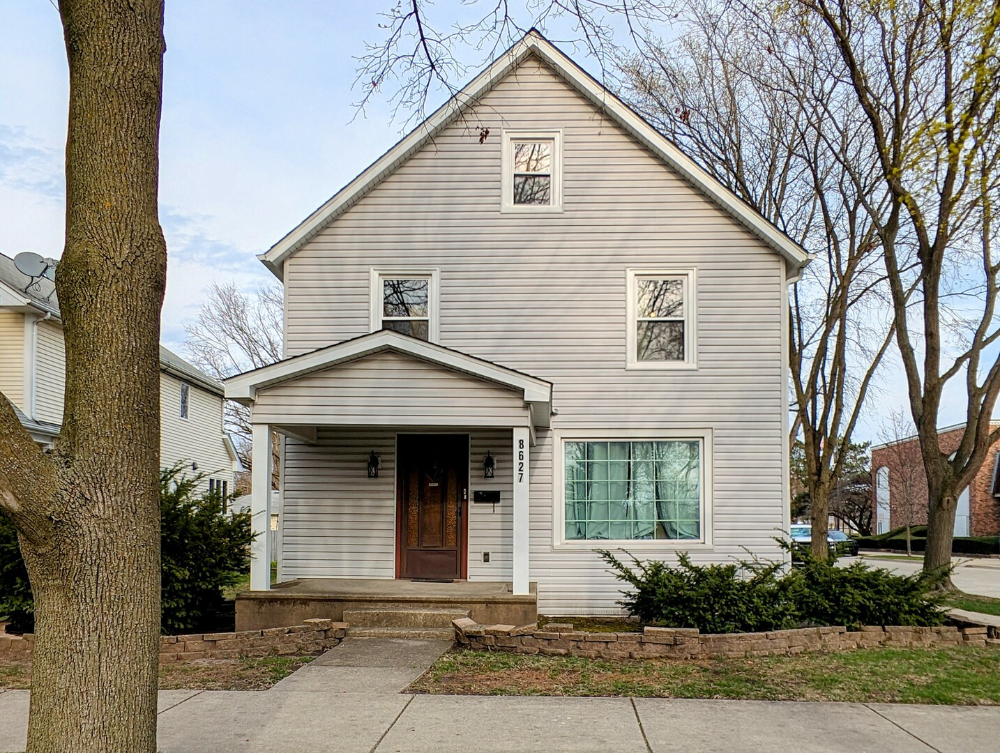 8627 School Street  Morton Grove IL 60053 photo
