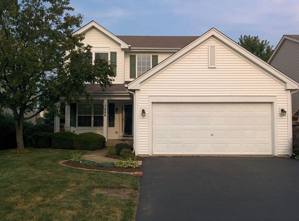 Property Photo: 1006 Rosefield Lane IL 60504