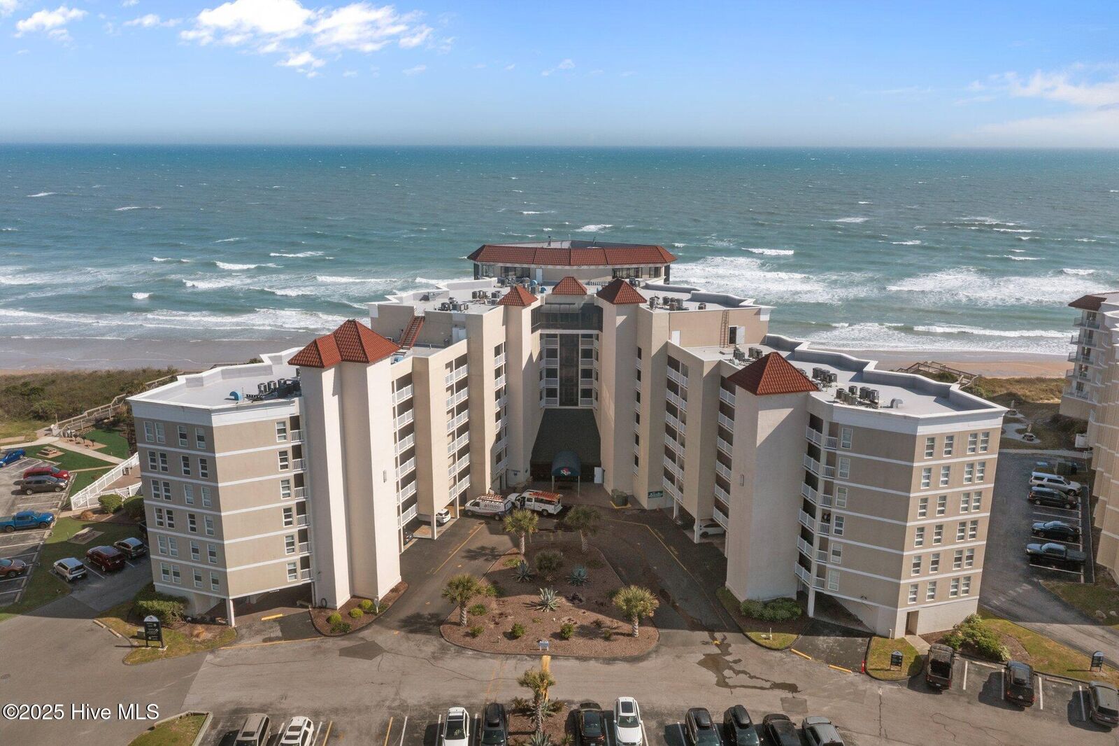 Property Photo:  2000 New River Inlet Road 2606  NC 28460 