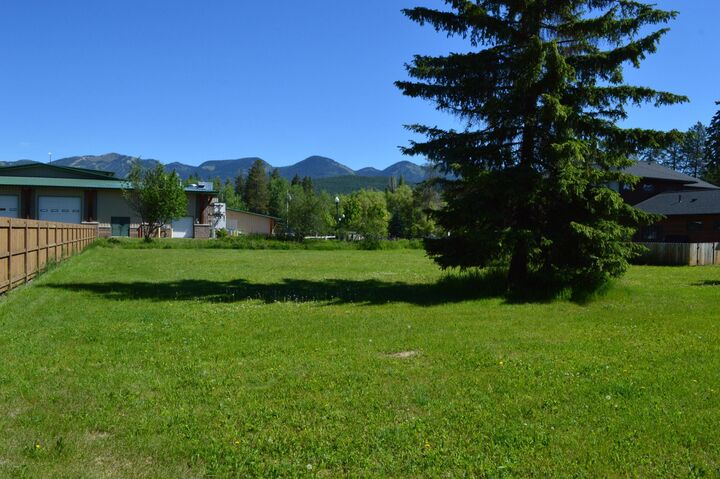 Property Photo:  640 Denver Street  MT 59937 