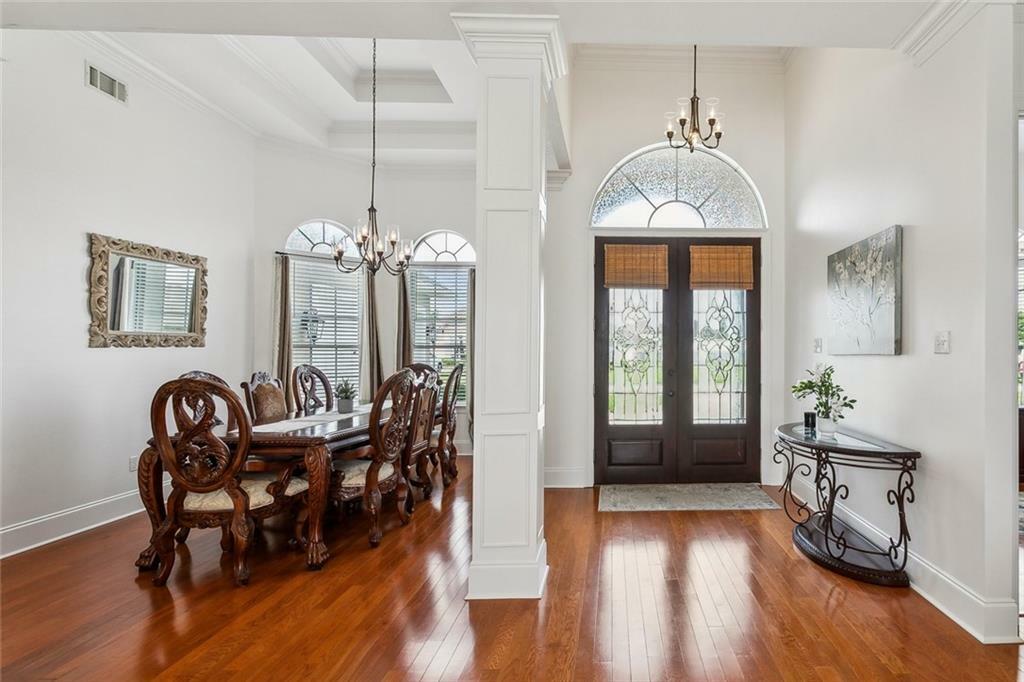 Property Photo:  1841 E Squirewood Drive  LA 70058 
