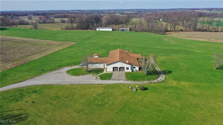 Property Photo: 51028 State Route 14 OH 44413