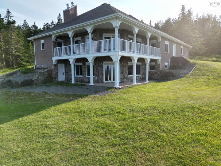 6260 West Bay Road — photo 1