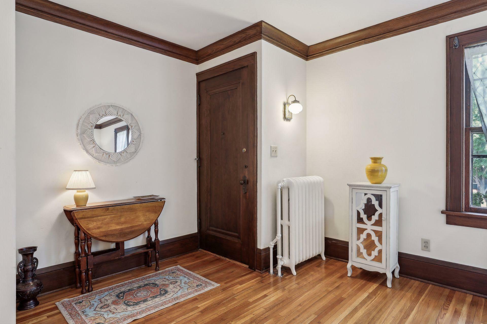 Property Photo: 2092 Fairmount Avenue MN 55105