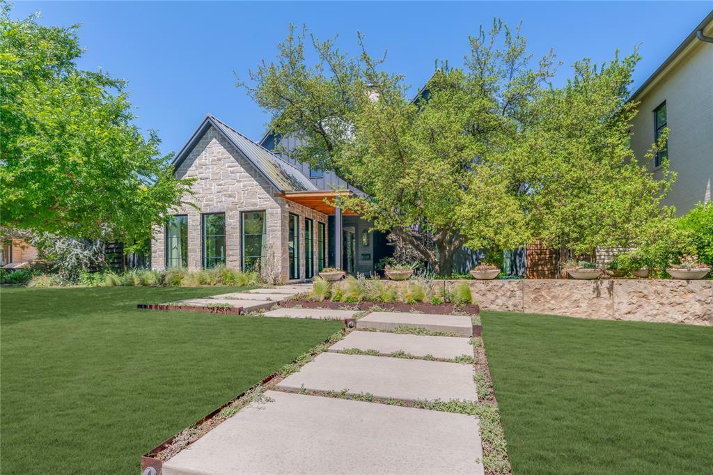 Property Photo: 6909 Bob O Link Drive TX 75214
