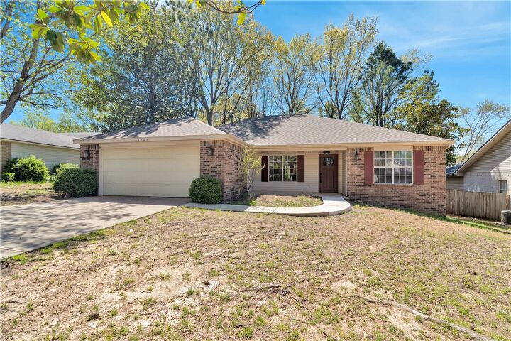 Property Photo:  1765 Oxford Place  AR 72764 