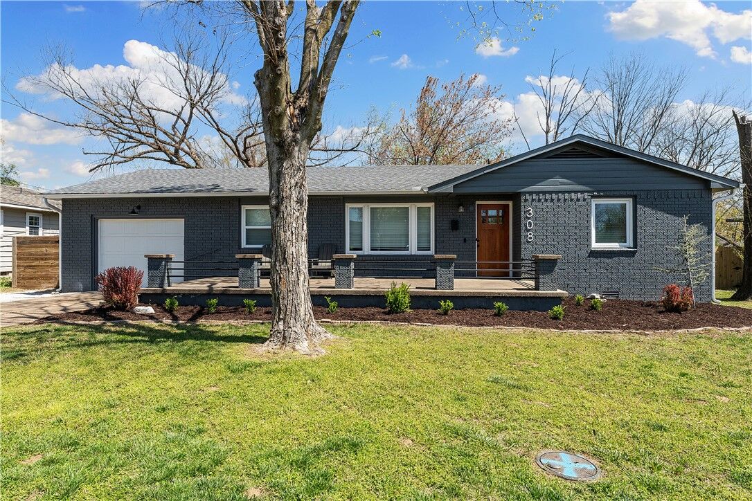 Property Photo:  308 Crestview Drive  AR 72712 