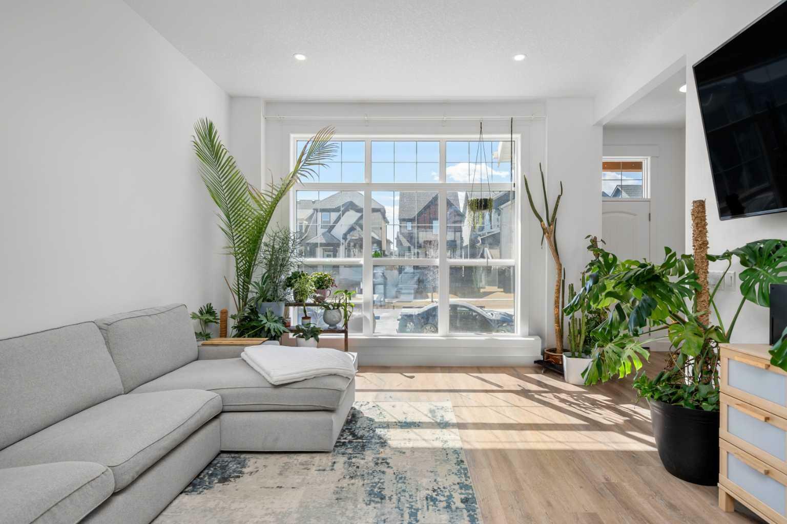 Photo de la propriété: 334 Masters Road SE AB T3M 2T4