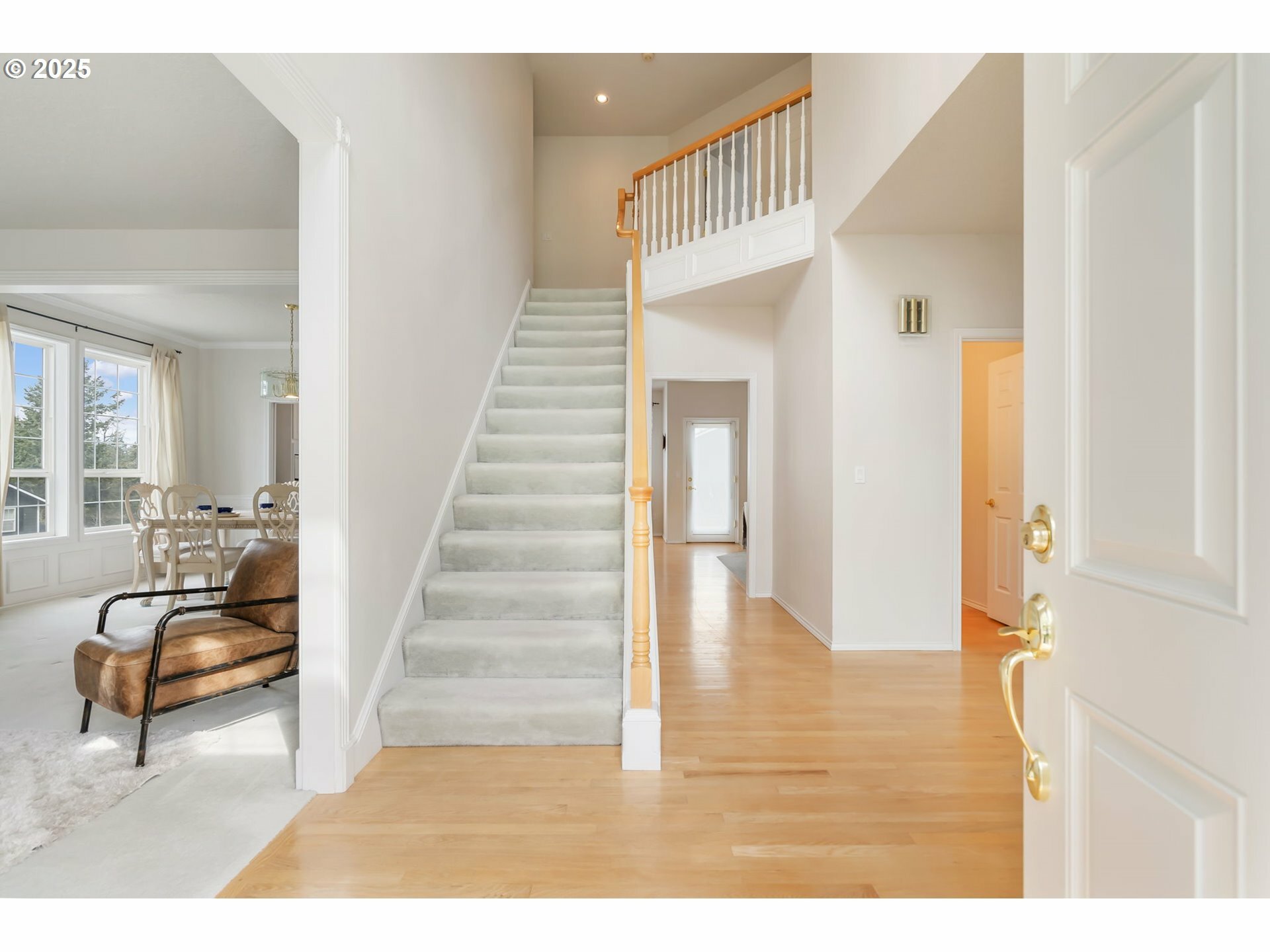 Property Photo: 13719 SW Westridge Ter OR 97223