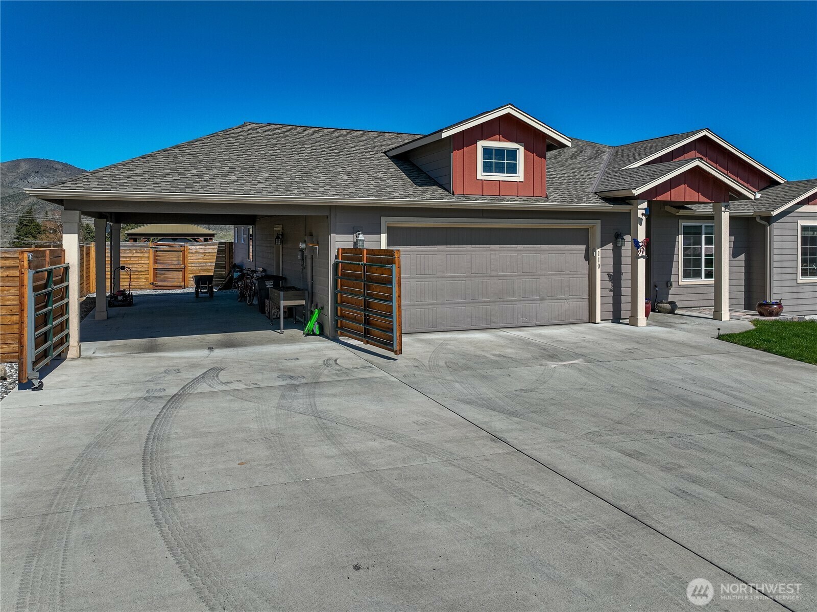 Property Photo: 110 Cloudless Drive WA 98831