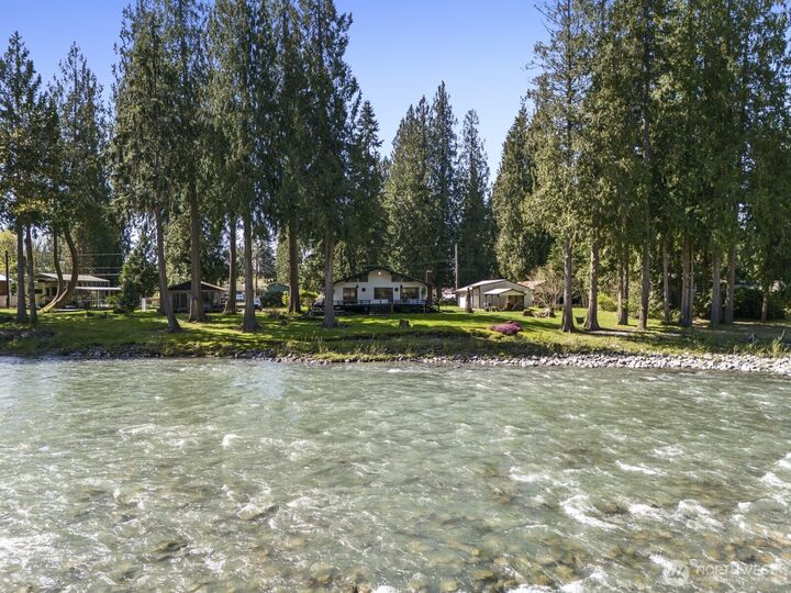 Property Photo: 11423 184th Drive NE WA 98252