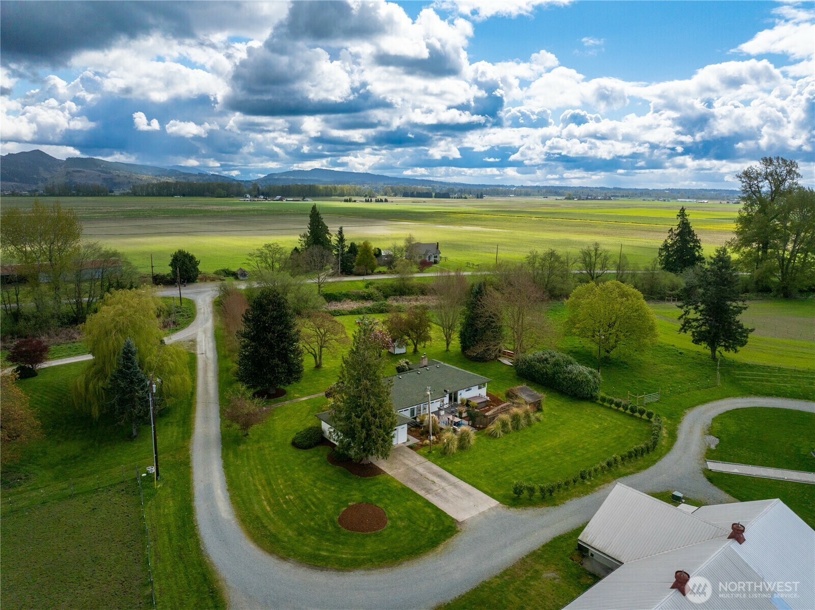 Property Photo: 19548 Tellesbo Lane WA 98273