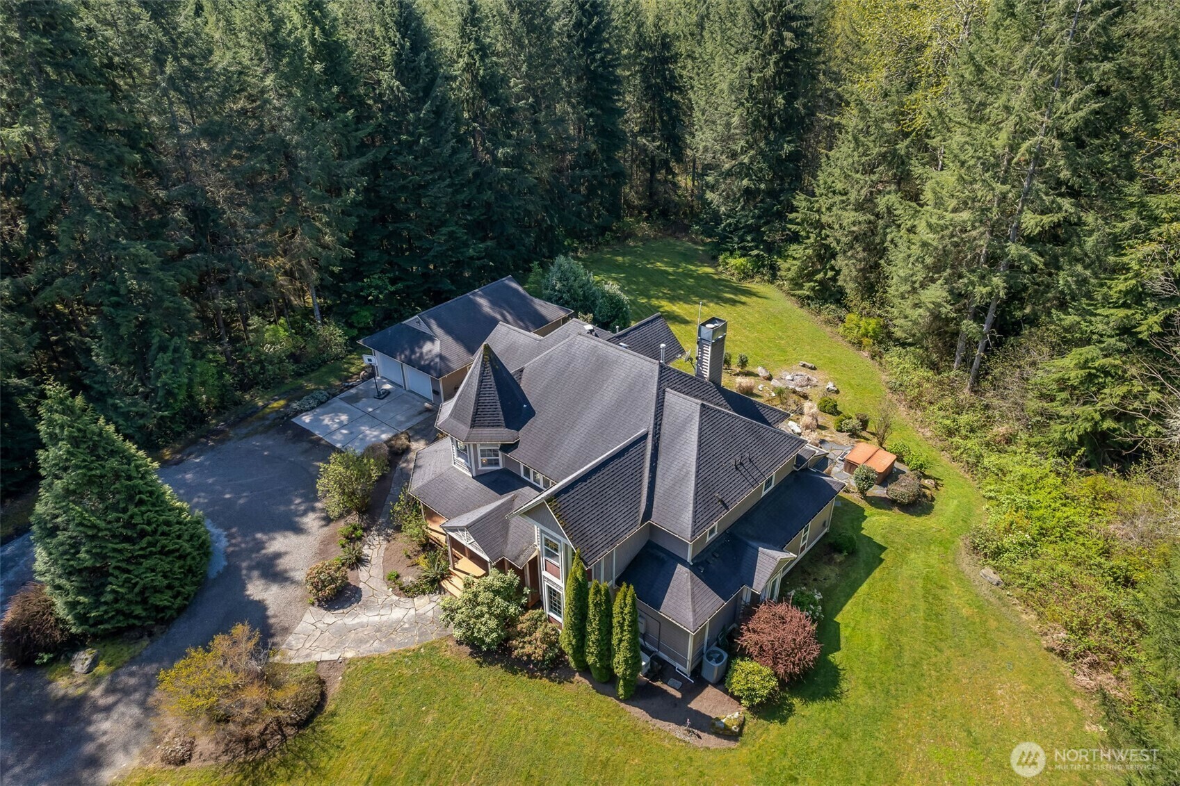 Property Photo: 8625 353rd Avenue NE WA 98014