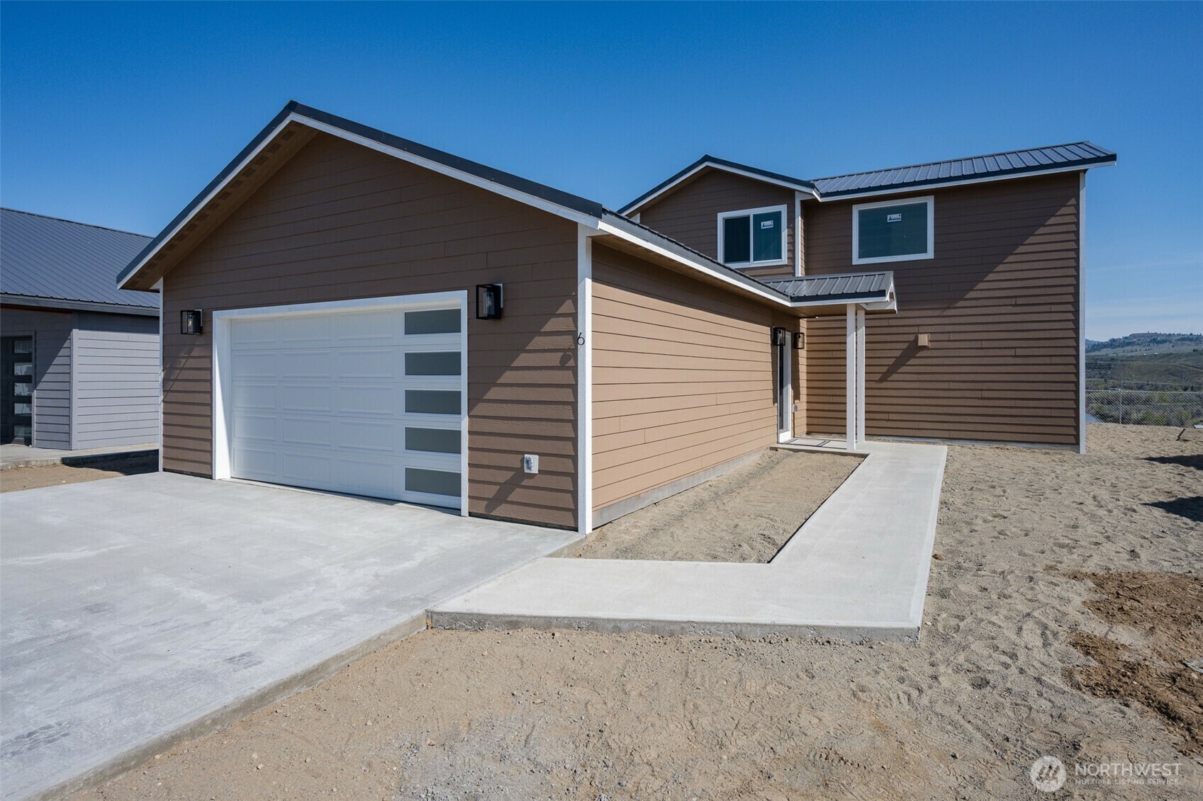 660  Dewberry Avenue E 6  Omak WA 98841 photo