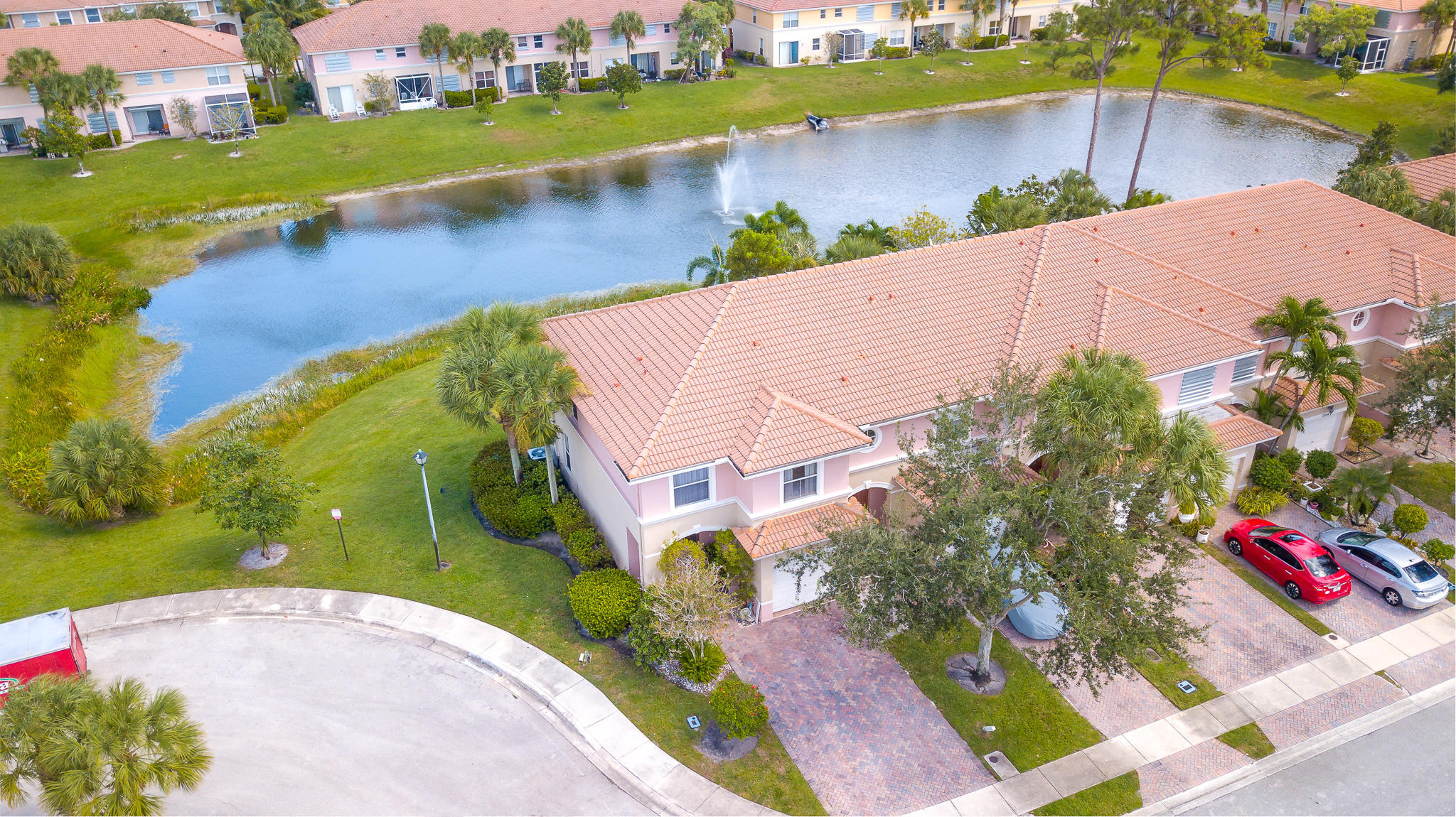 Property Photo:  2512 Seminole Palms Drive  FL 33463 