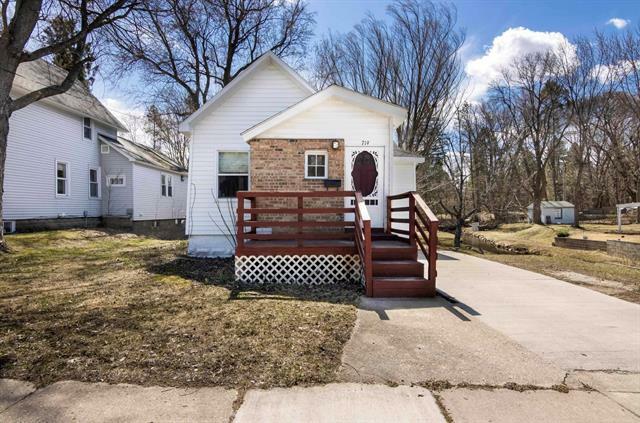 Property Photo:  719 Seventh Street  MI 49684 