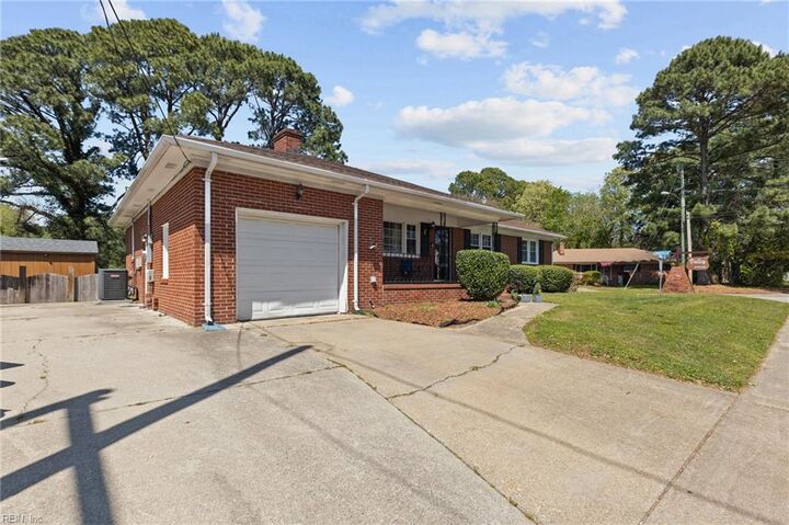 Property Photo:  640 Providence Rd  VA 23325 