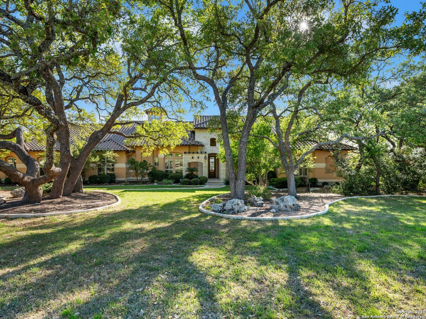 Property Photo: 24 Champions Way TX 78258